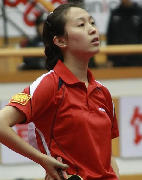 马琳白杨01年(美女白杨:和马琳谈恋爱被开除,拒绝日本邀约,要用实力