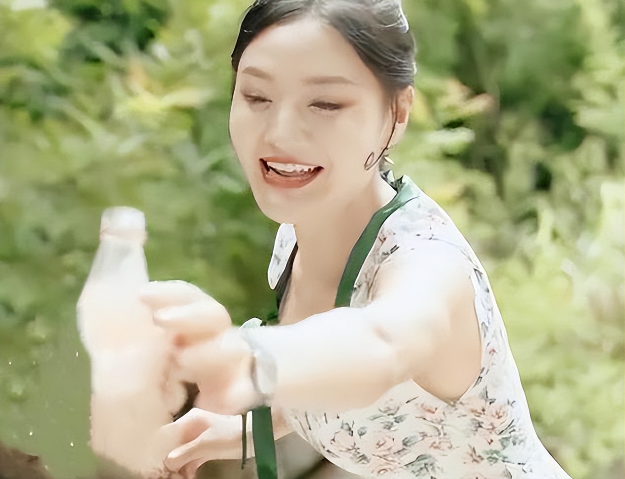 露馅了？唐小鱼做龟苓膏，却被质疑用现成的，网友：看你咋解释