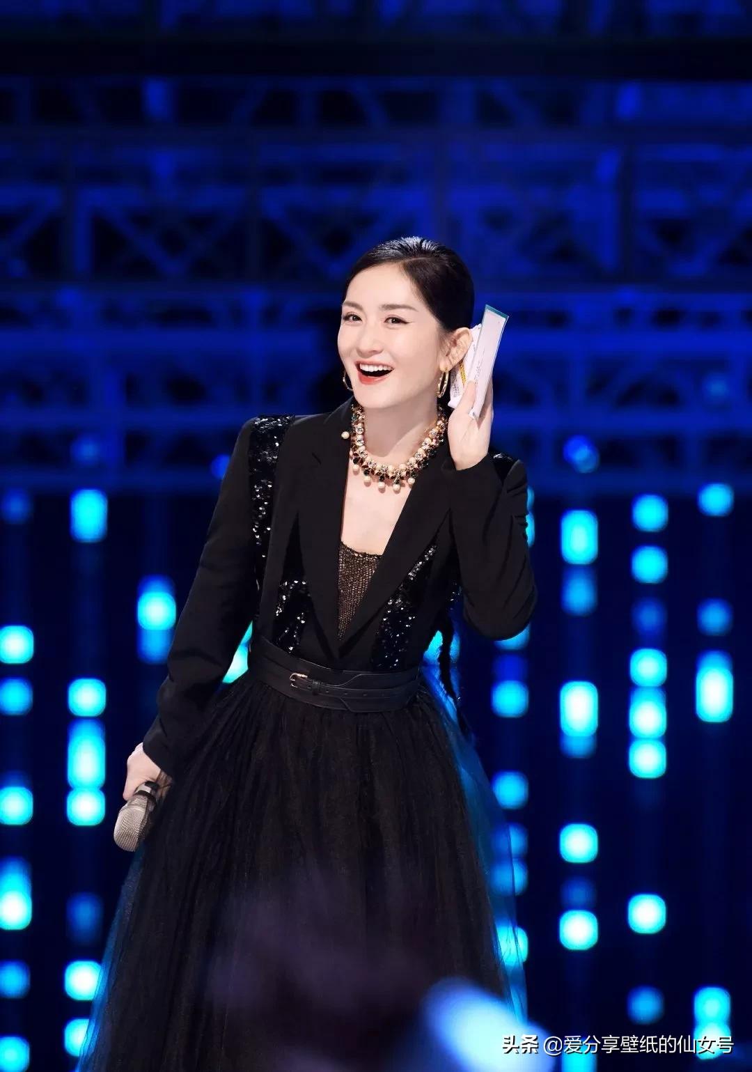 浪姐里的谢娜真的好美好温柔主持风格也一改从前，太阳女神来了