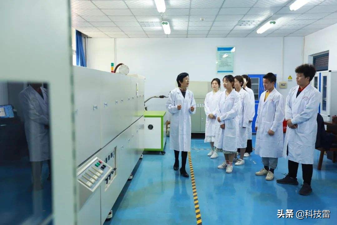 比芯片更难的行业，美日垄断90%，中国企业花万亿造不出山寨版？