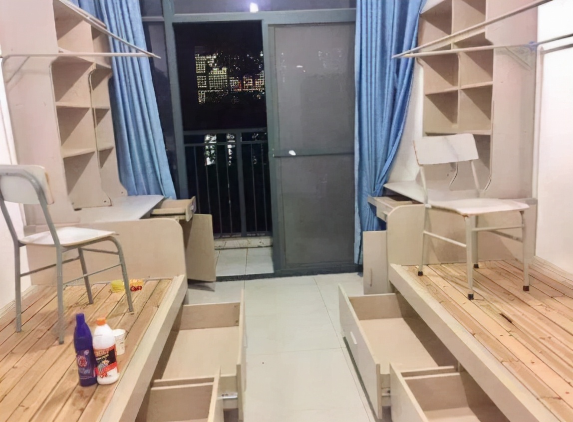 南京大学研究生 宿舍（读研成本又增加）