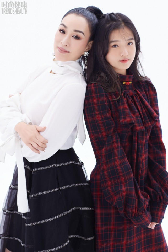 钟丽缇次女被指做了双眼皮，13岁Jaden怒怼网友：脑子有问题