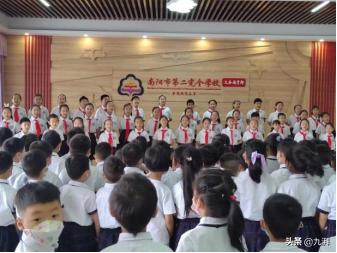 南阳市第二完全学校幼儿园:参观小学初体验(图3)