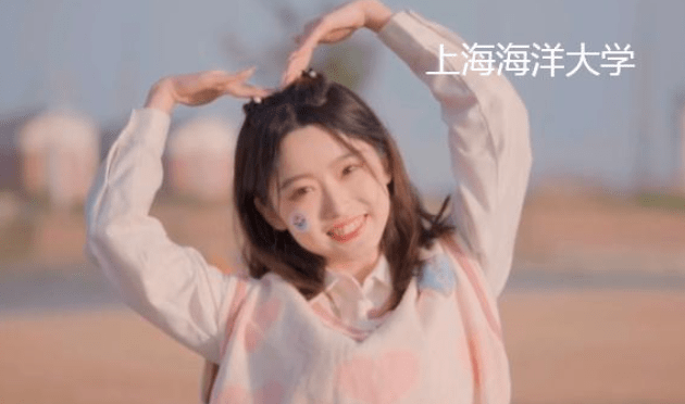 高校女神手势舞“翻篇”了？一男生脱颖而出，评论区已然失控