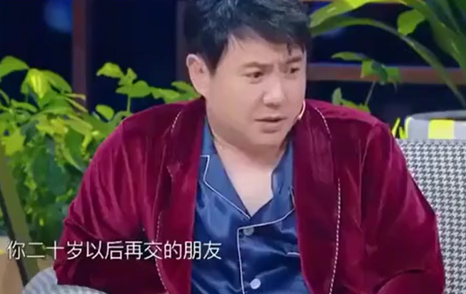 沈腾片场好暖心！不忍女演员低温受冻，亲自递毛毯让对方红了眼