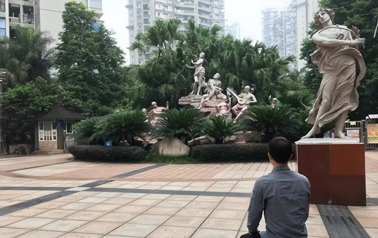 2003年，江西学子成高考状元大摆宴席，为何最后与父母失联9年？