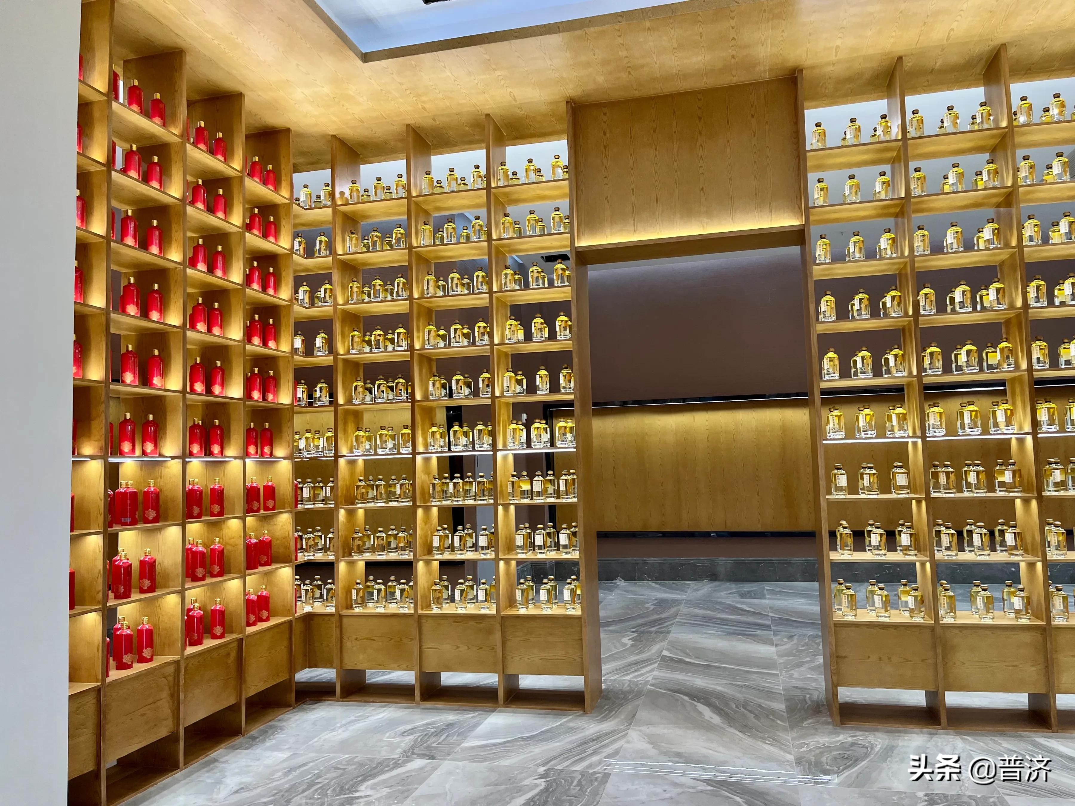 过年要喝什么酒？囤货、送礼、自喝各不同，少花钱买好酒才是王道