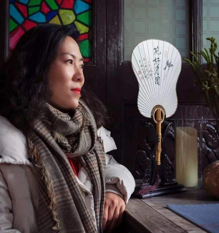 7年前那个说走就走的离职教师，因辞职信火爆网络，如今过得咋样