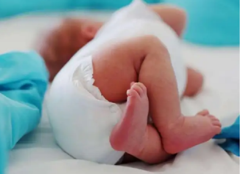 19年上海富商包养情人，生仨娃花掉2000万，后得知：娃都不是他的