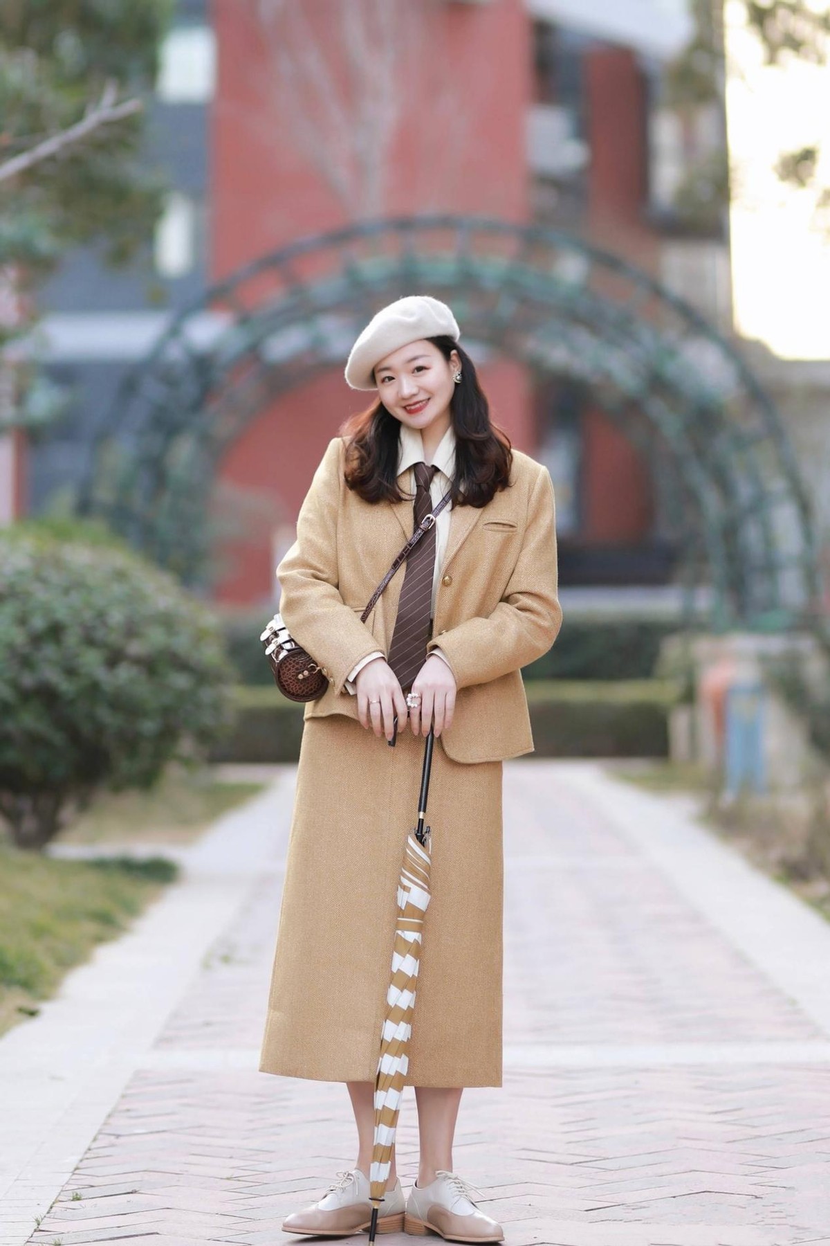 适合学生党的简约学院风搭配，温柔又显气质，时尚减龄又有文艺范