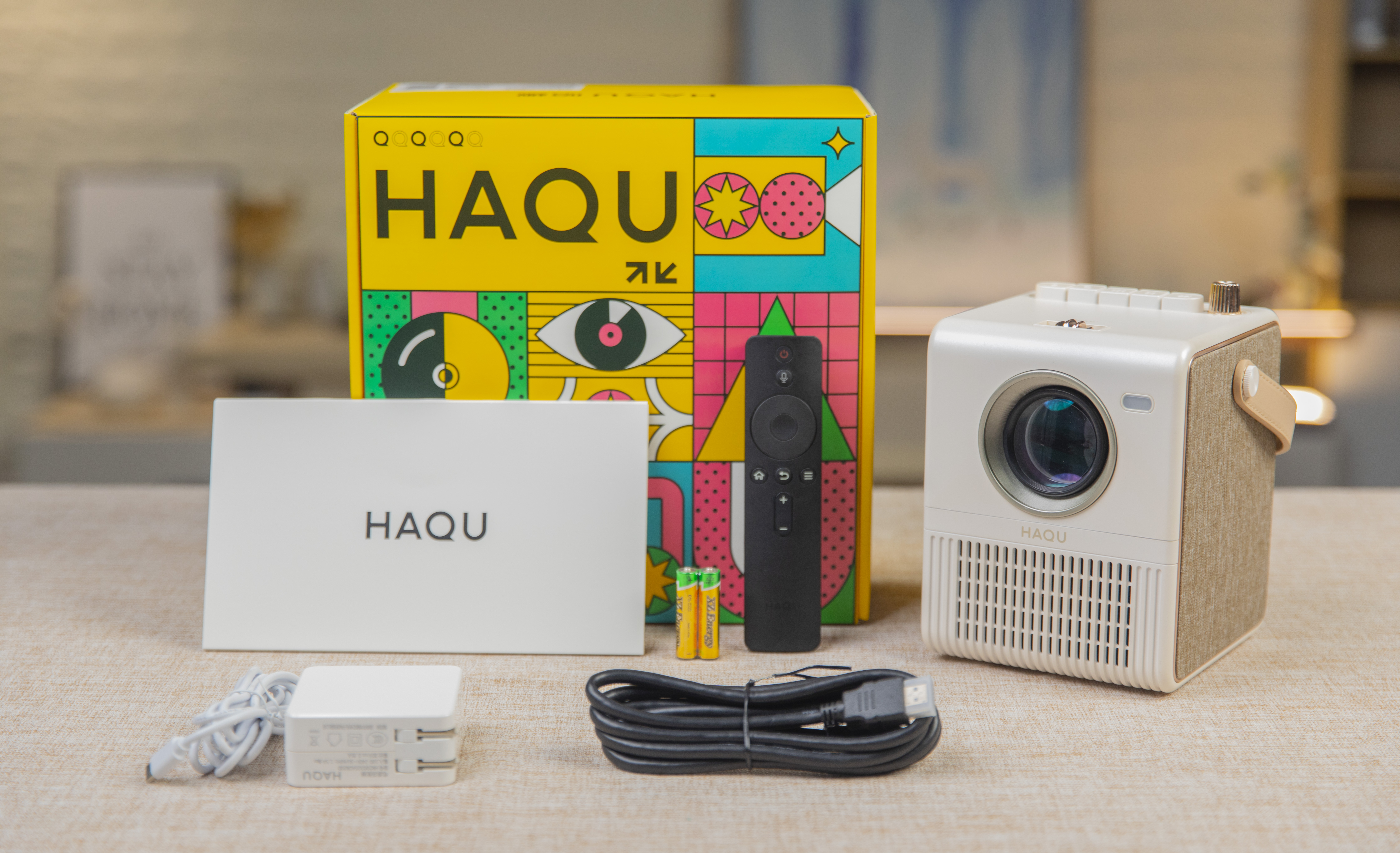 租房党的快乐源泉，不到1K让你get<a href='https://ribao.xyxww.com.cn/html/node_46.html' target='_blank' style='text-decoration: none;'>的</a>随身影院