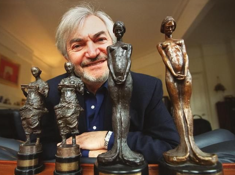 八天7位名人去世，有人意外溺水，有人手术中死亡，有人因病离世