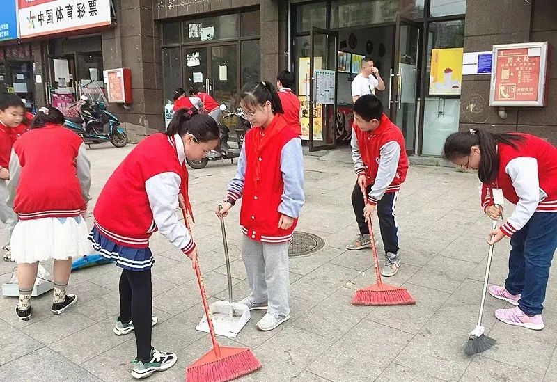 南昌现代外国语学校小学部开展学雷锋系列活动(图13)