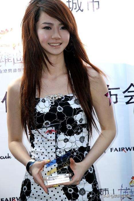 12年前，和安以轩秘恋2年的李承铉，为何转身就“嫁”给了戚薇