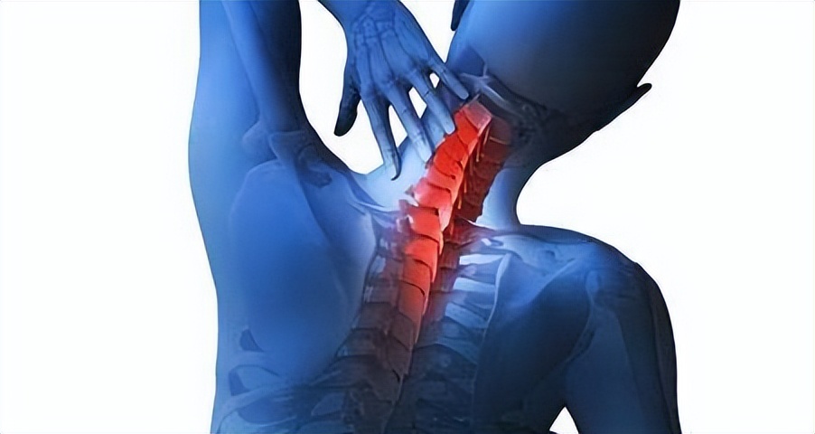 为什么肩膀一个高、一个低，为什么“高低肩”找上你？