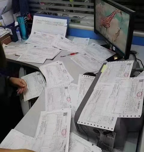 女司机气人的操作(真是气人)