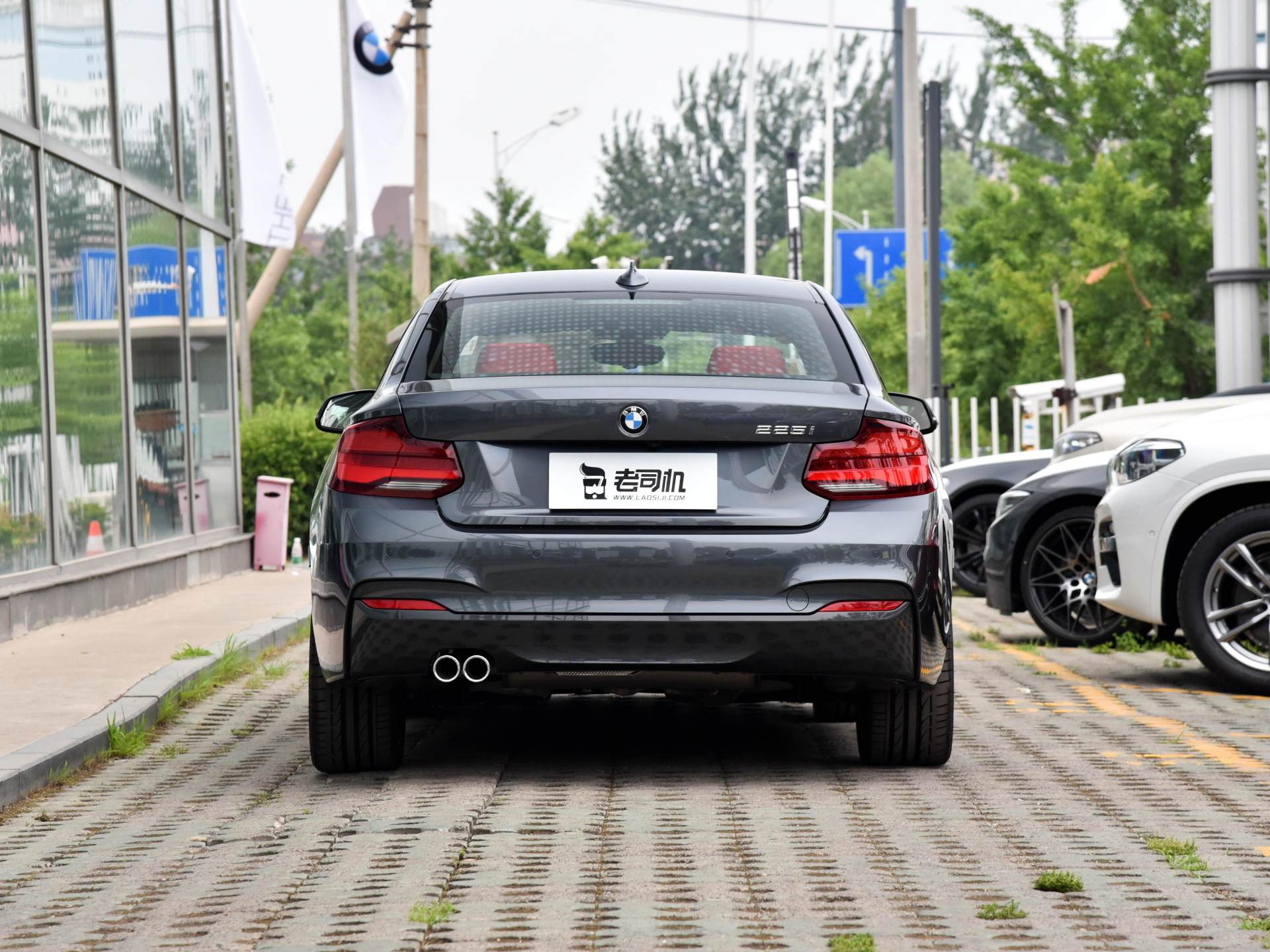 后驱进口车，油耗只要5.8L，还是豪华入门价格，实拍宝马2系