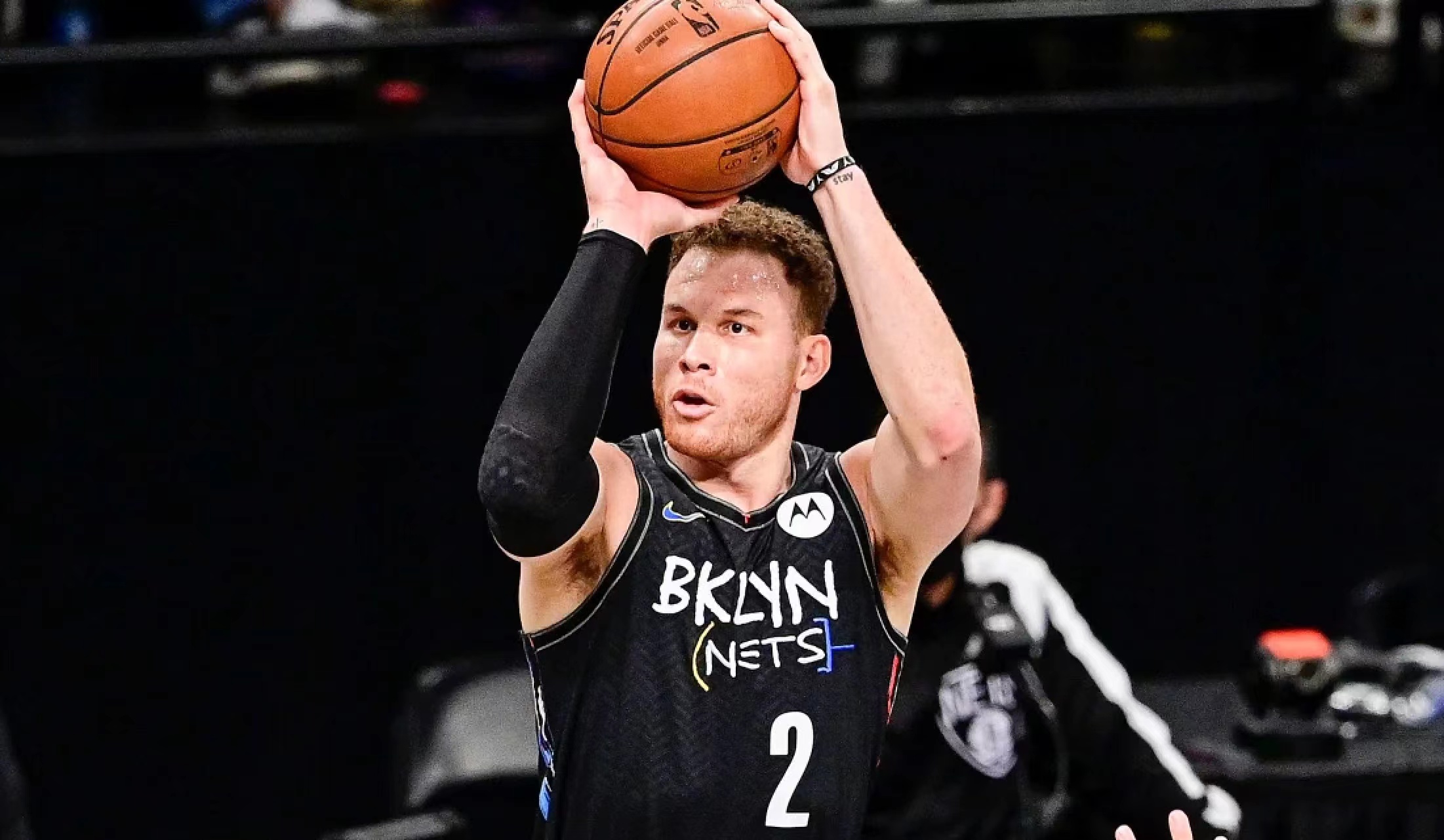 为什么nba现在没内线了(NBA最新消息！昔日全明星内线离开篮网，湖人快船开启争夺)