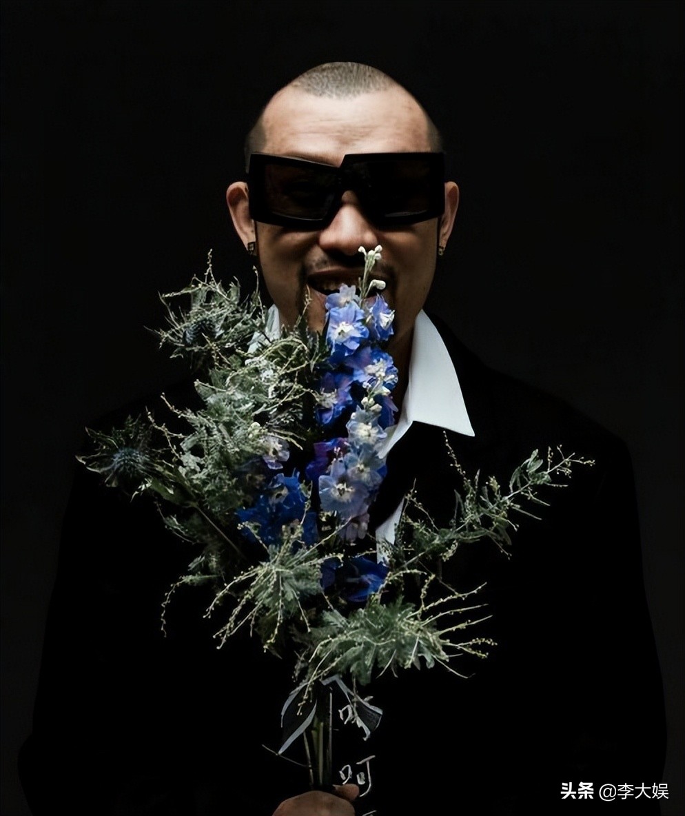 热狗说唱词引争议，谐音梗冒犯到邓紫棋杨颖，杨颖方隔空回应好刚