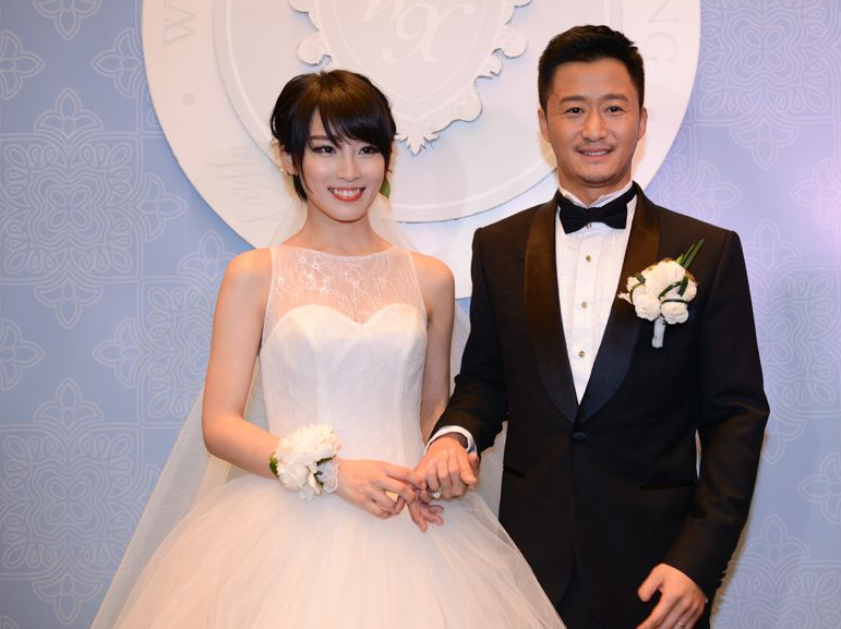 谢楠：嫁给吴京7年生两子，甘愿做他背后的女人，活成人生大赢家