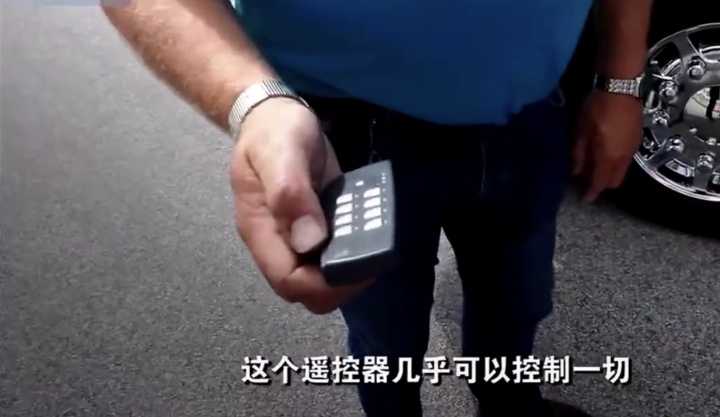 酒吧、鱼缸，跑车音浪，这台沃尔沃卡车人做梦都想整一辆