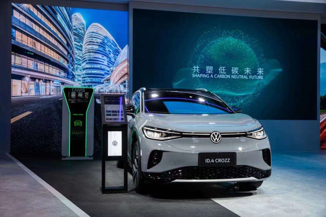 2021新能源汽车市场全面向好 2022行业走势向左向右？