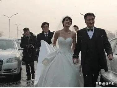 徐娘半老，风韵犹存！这七位女明星真是越老越妖，又少女又有味道