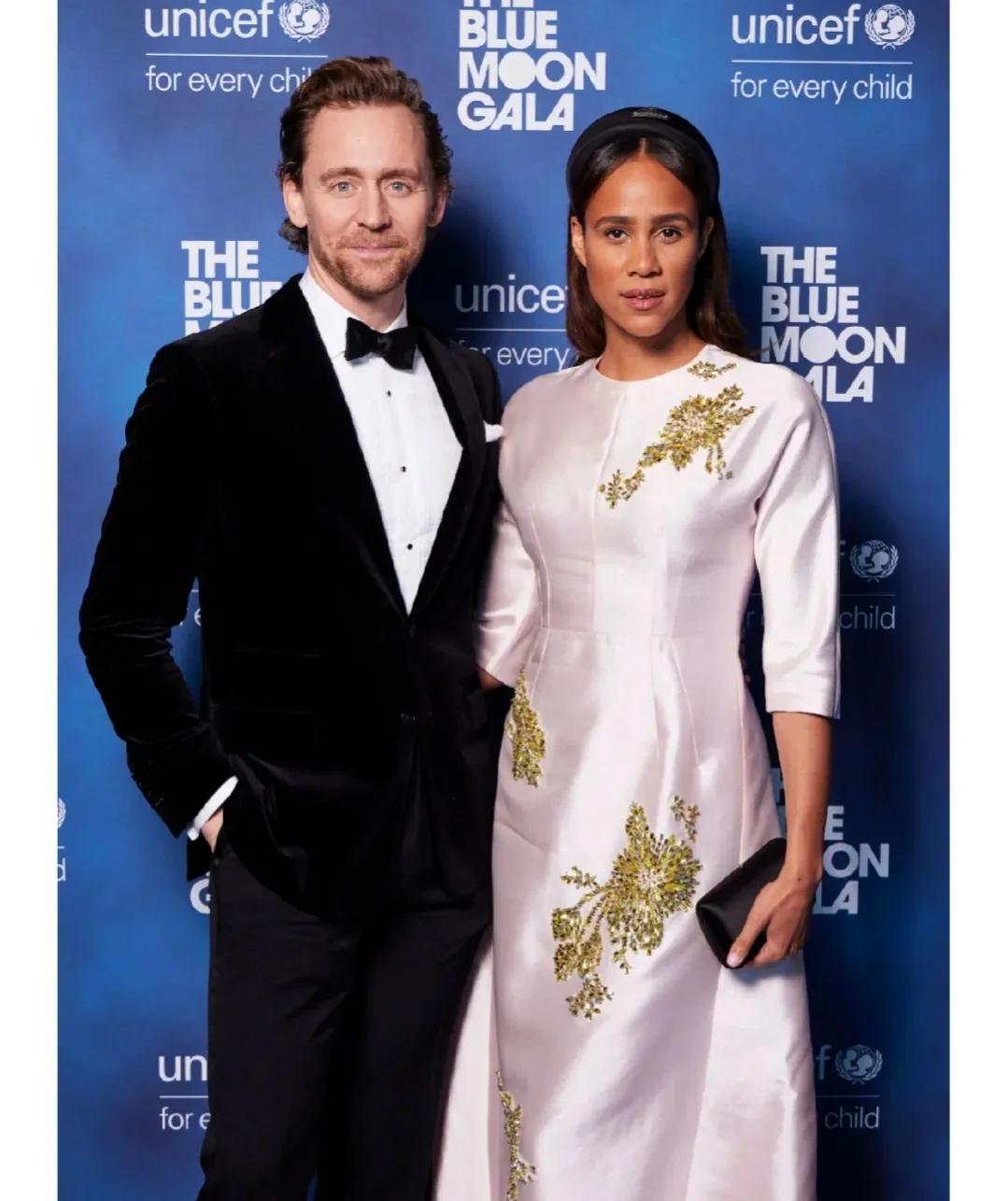 41岁抖森确认当爸，非裔未婚妻挺孕肚走红毯，两人上个月刚订婚