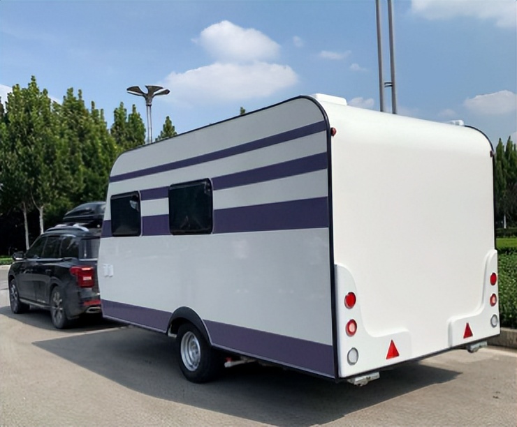 “拖車”是什么車？用途非常廣，遠(yuǎn)不止清障這一種功能