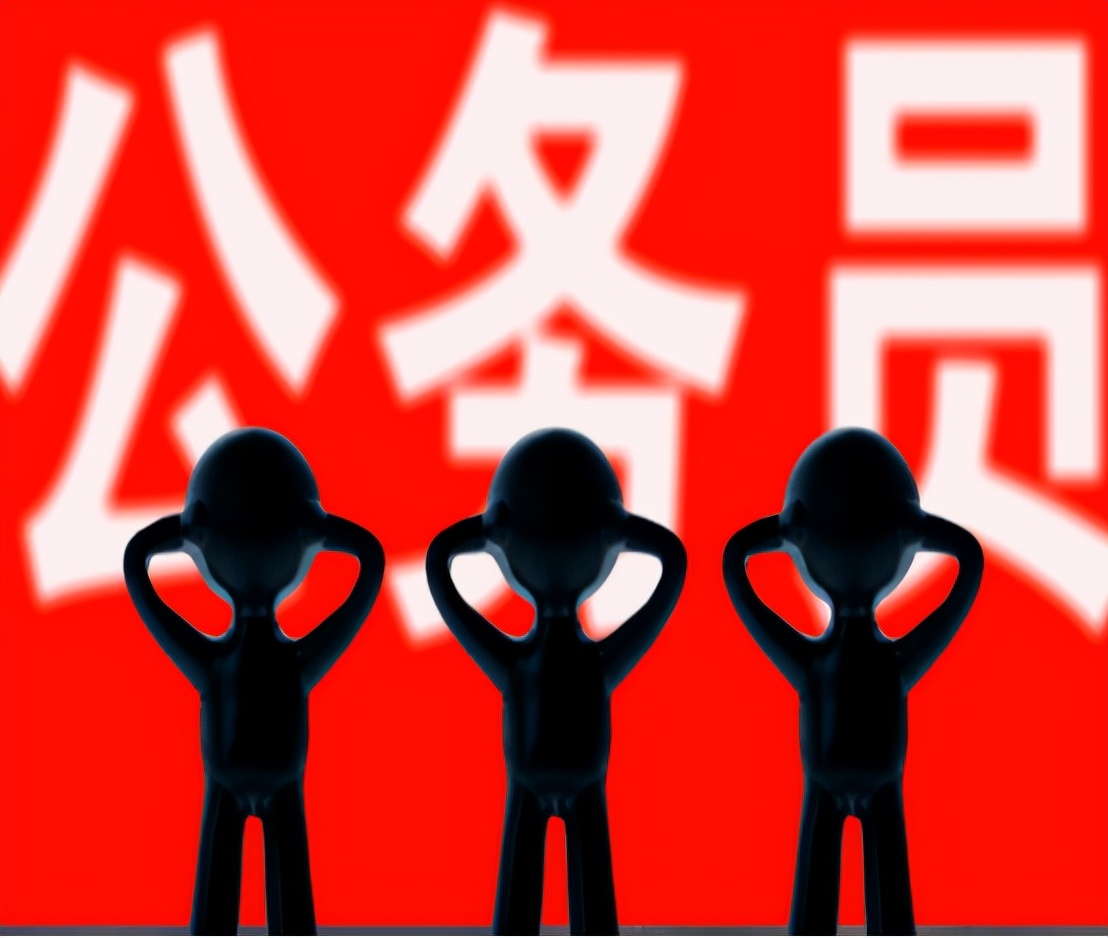 这些工作看起来年薪几十万，实际上工资并不高，空姐也不例外