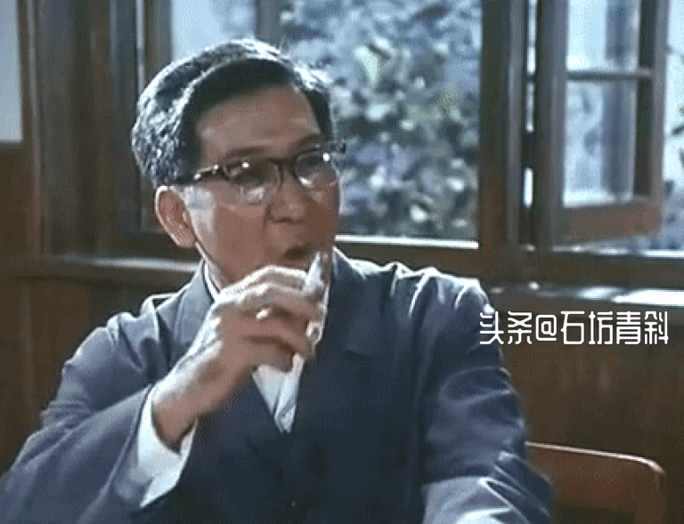 康泰用生命在演戏，到部队体验生活读烈士的诗句，妻子形象成谜