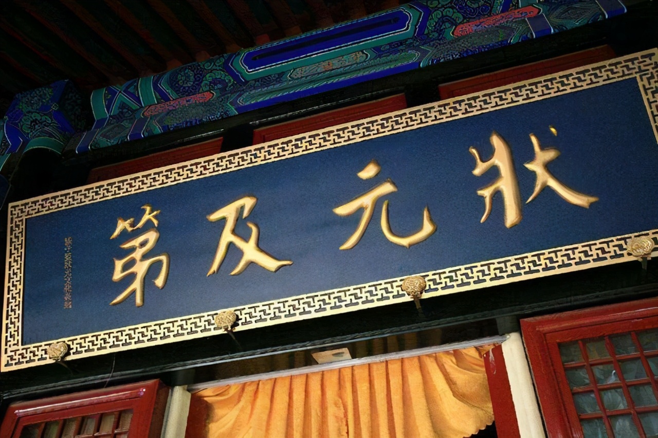 张国立,冯小刚提议"恢复繁体字",易中天怒怼:亂竈龜鬱会写吗