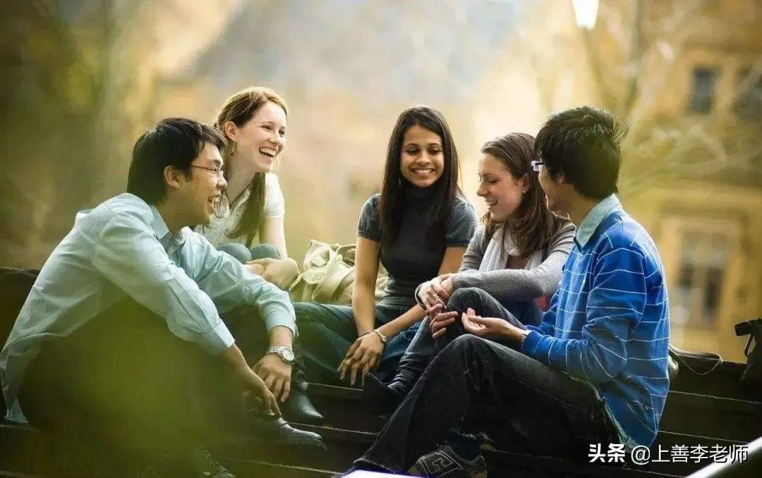 留学研究生和985研究生，哪个更吃香呢？各有哪些优势？