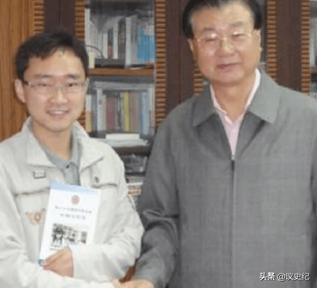 “甲骨文考生”黄蛉，被川大破格录取，导师：宁愿辞职，也不教他