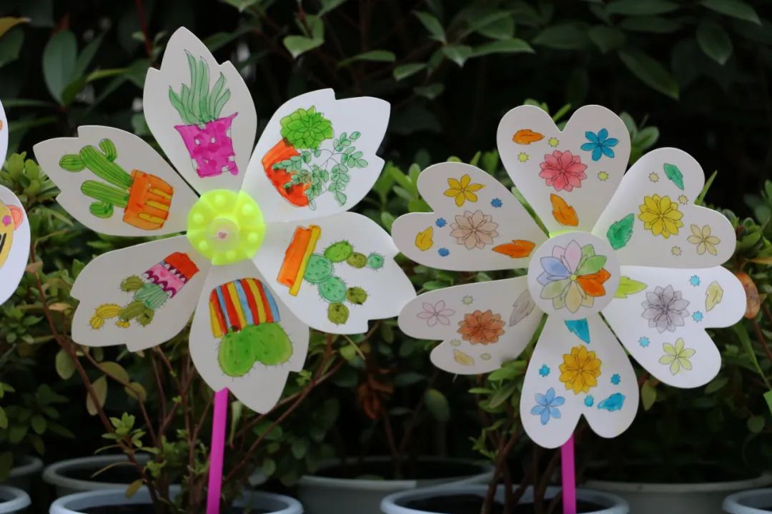 连接梦想，缤纷童年｜双流区实验小学外国语学校举行美术社团展览