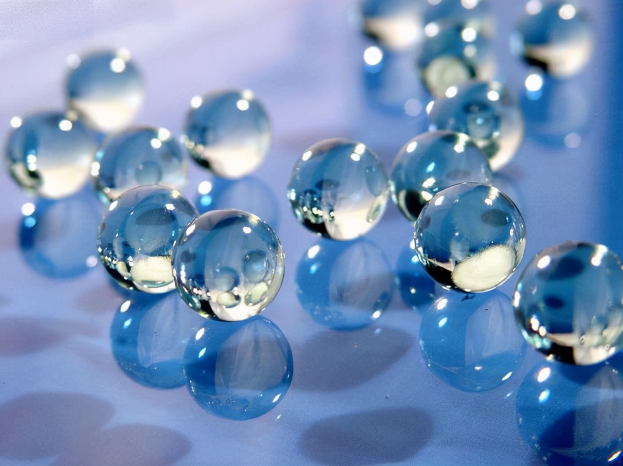 明明楼上没有人，却经常听到弹珠声？为什么会这样？