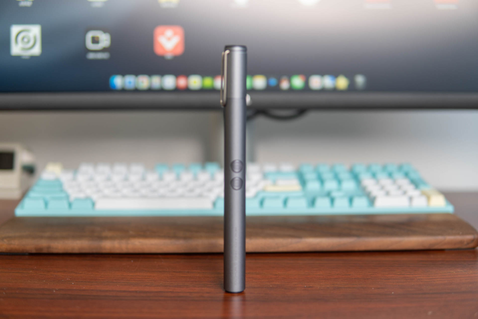 36只批头，电动操作，WOWSTICK电动螺丝刀会是你的心头爱吗