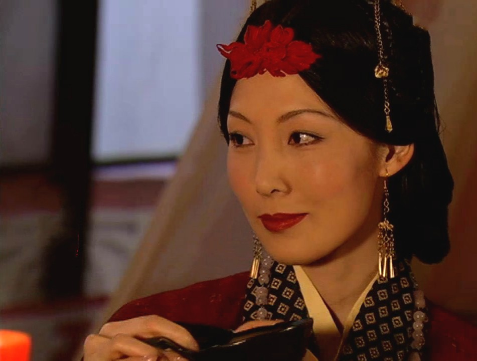 同样是演“虞姬”，袁珊珊垫底，李依晓清冷，张国荣成经典