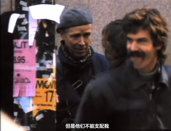 老头看到黑丝狂拍，却没人敢白眼！被封街拍之神的他，名震时尚圈