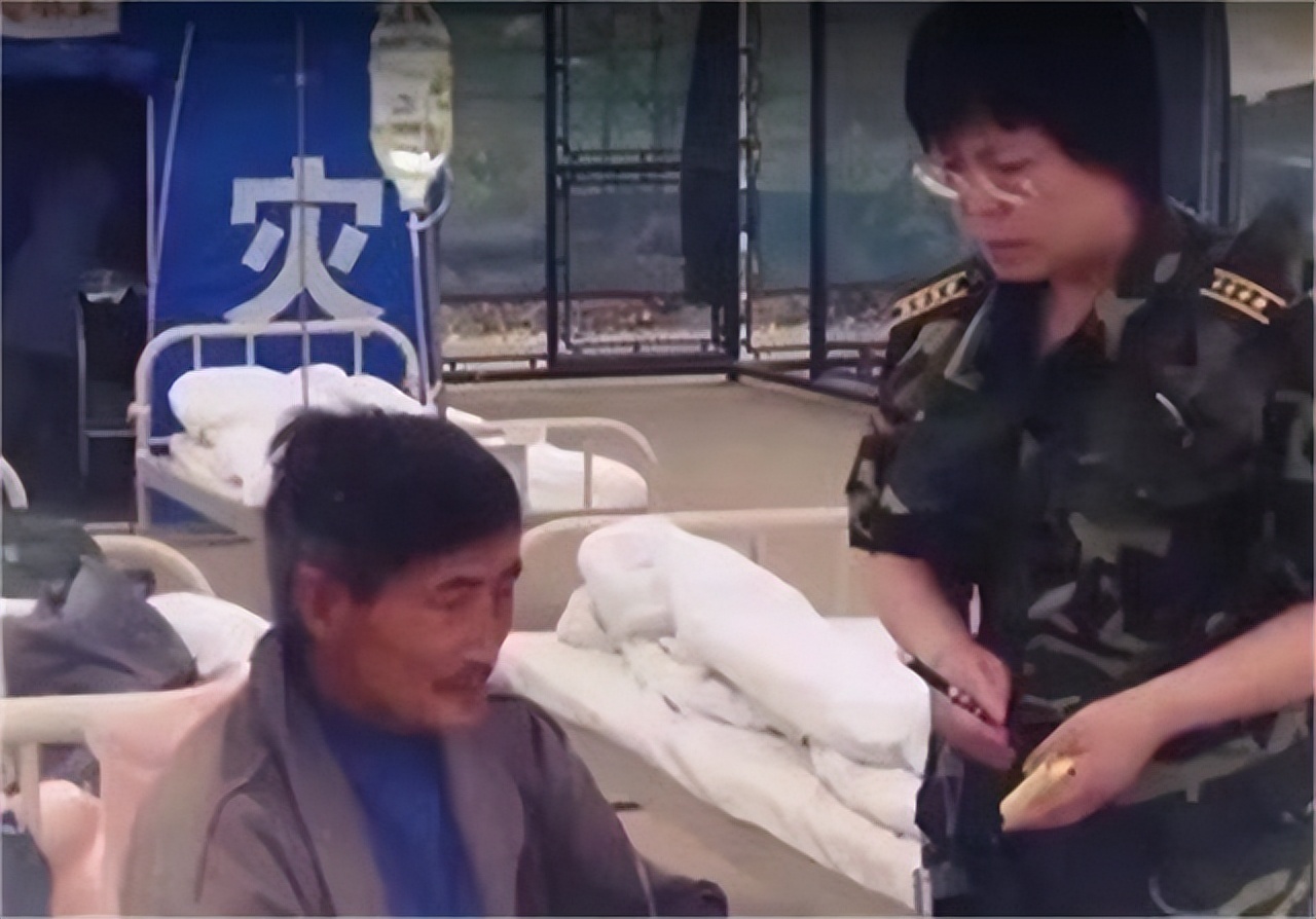 女英雄陈薇，结婚30年没做过家务，丈夫：做家务是对她才能的浪费