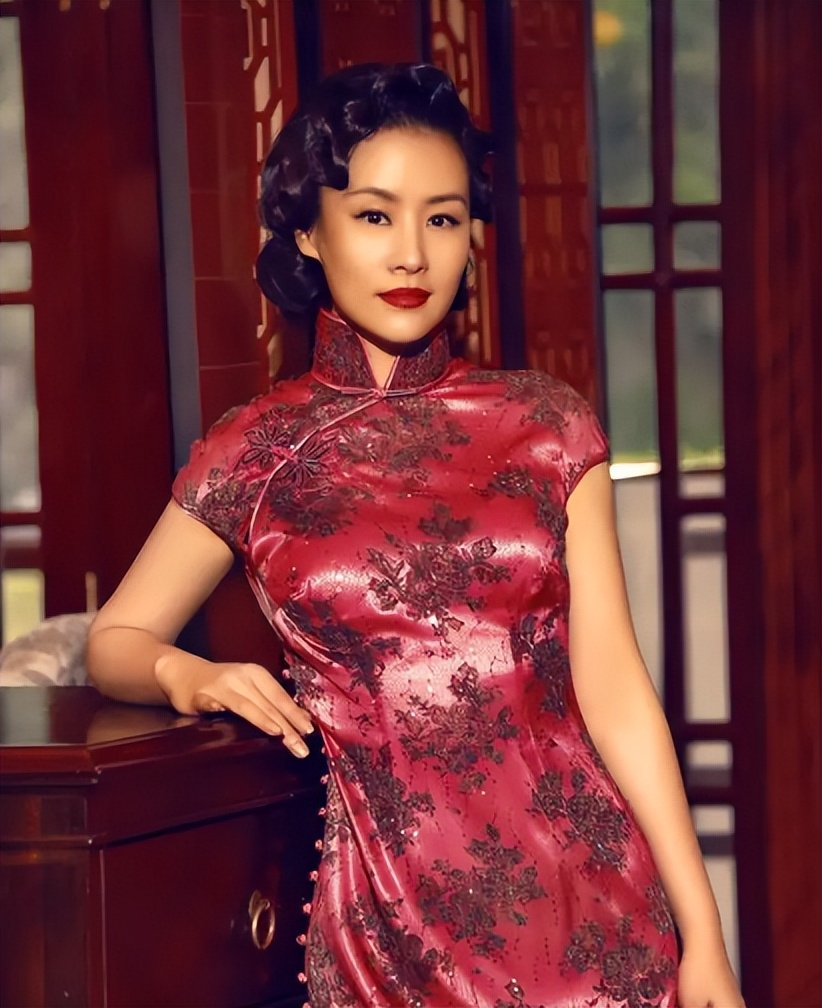 8位妈妈专业户有张养尊处优的脸天生贵妇气质演不了穷人