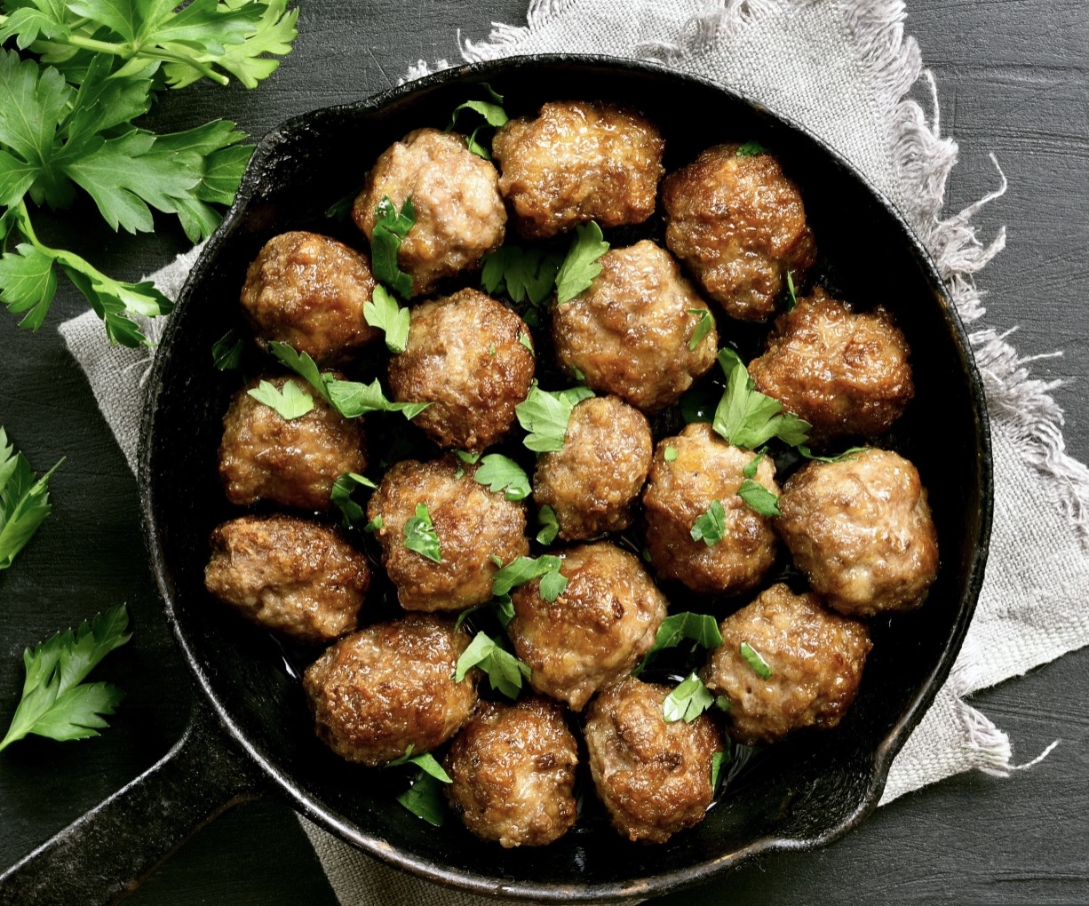 世界上第一个实验室培育的肉丸子 