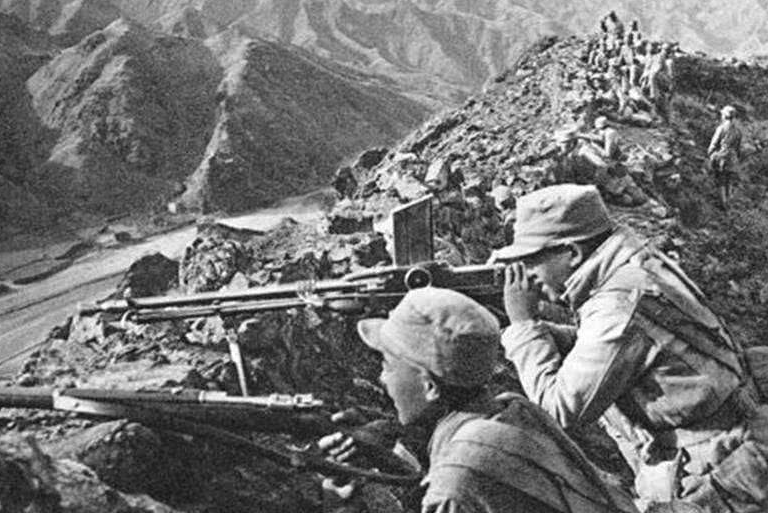 解放战争中，贺龙身在何处？为何他能位列十大元帅之中？