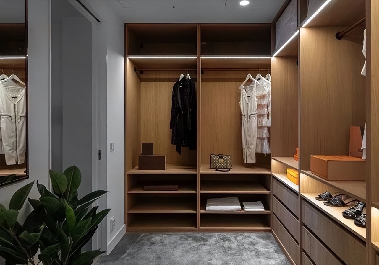 3㎡也能打造全能衣帽间？这样设计，住十年都不会乱
