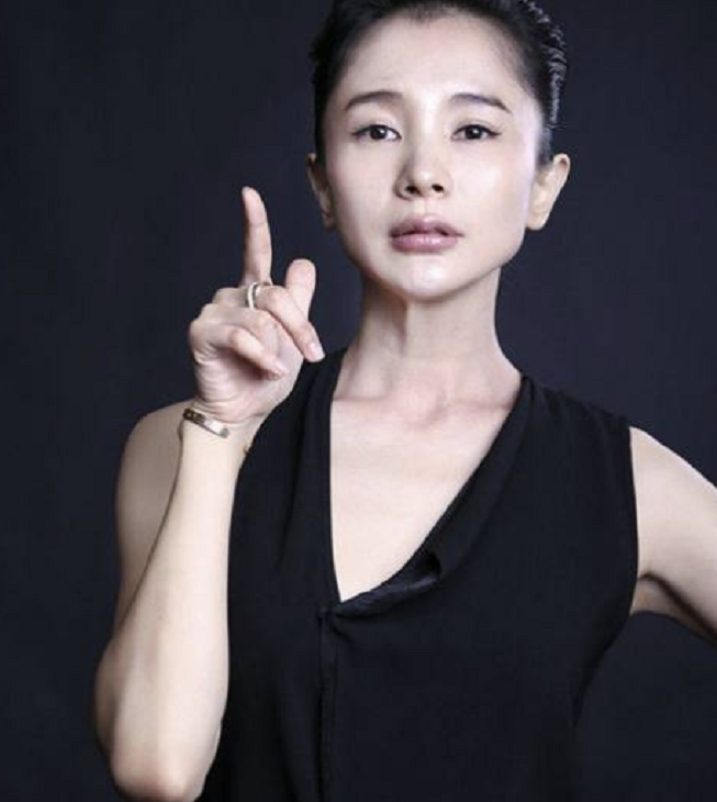 孟静娴杨淇(因《甄嬛传》爆火的"酱油角色"现状:她咖位不输主角,成功