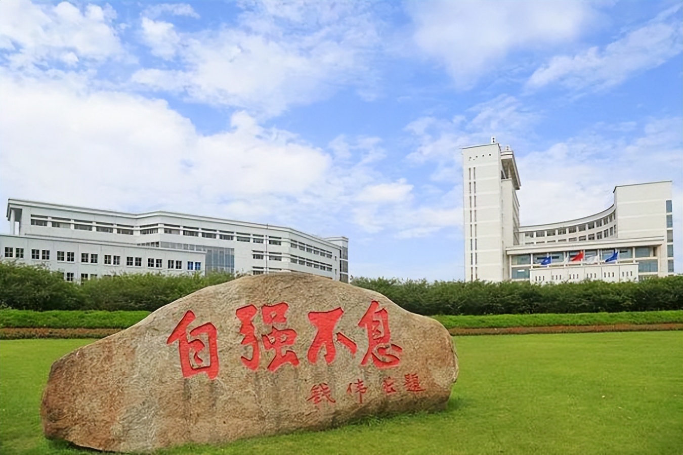 推开“三扇窗”，揭开上海大学的绝佳美景！每一帧都是画，美出新高度！