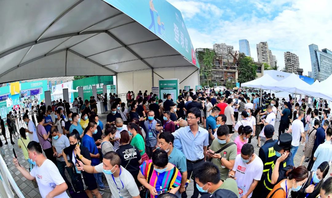 3小时破万经销商报名踊跃，成都国际家居生活展强势助推产业复苏