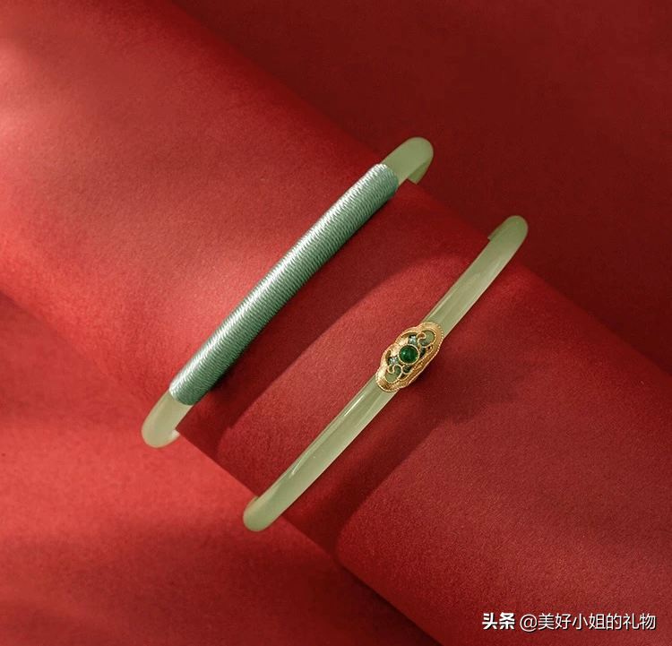 母亲节礼物系列I 细数我私藏的宝藏首饰，千元不到让妈妈闪耀起来