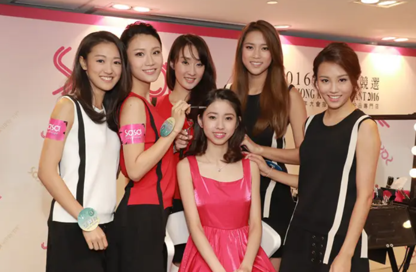 朱玲玲之后，港姐陈雅思也要嫁入豪门，男友家族资产不输李嘉诚