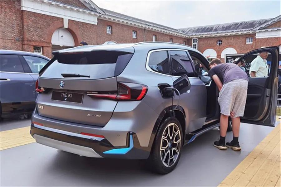 起步超40万，2023款宝马iX1登场，X5同款造型，这价格能接受吗？